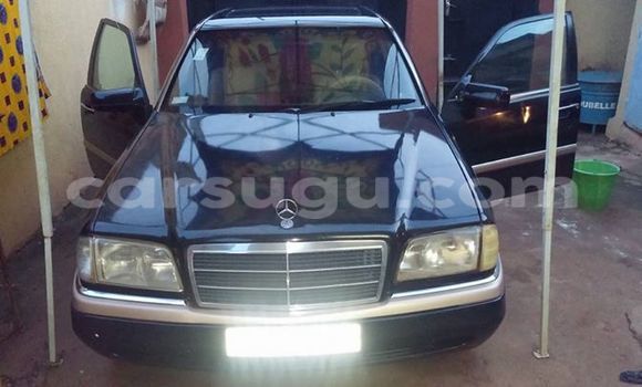 Acheter Neuf Voiture Mercedes-Benz C–Class Noir à Ouagadougou, Burkina-Faso