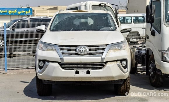 Acheter Import Voiture Toyota Fortuner Other à Import - Dubai, Burkina-Faso Acheter Import Voiture Toyota Fortuner Other à Import - Dubai, Burkina-Faso
