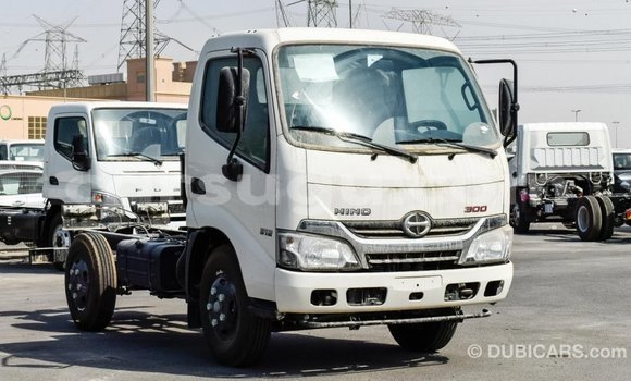 Acheter Import Utilitaire Hino 300 Series Other à Import - Dubai, Burkina-Faso Acheter Import Utilitaire Hino 300 Series Other à Import - Dubai, Burkina-Faso