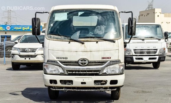 Acheter Import Utilitaire Hino 300 Series Other à Import - Dubai, Burkina-Faso Acheter Import Utilitaire Hino 300 Series Other à Import - Dubai, Burkina-Faso