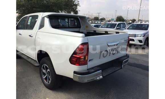 Acheter Import Voiture Toyota Hilux Other à Import - Dubai, Burkina-Faso Acheter Import Voiture Toyota Hilux Other à Import - Dubai, Burkina-Faso