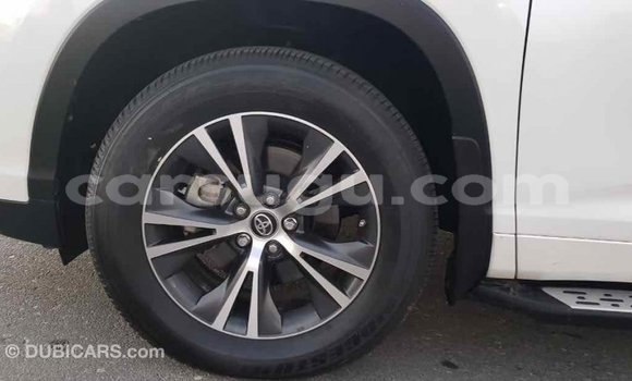 Acheter Import Voiture Toyota Highlander Other à Import - Dubai, Burkina-Faso Acheter Import Voiture Toyota Highlander Other à Import - Dubai, Burkina-Faso