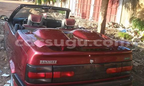 Sayi Sabo Renault 19 Black Mota in Ouagadougou a Burkina Faso