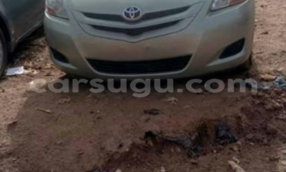 Acheter Occasion Voiture Toyota Yaris Gris à Ouagadougou, Burkina-Faso Acheter Occasion Voiture Toyota Yaris Gris à Ouagadougou, Burkina-Faso