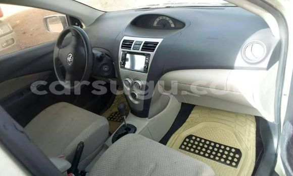 Acheter Occasion Voiture Toyota Yaris Gris à Ouagadougou, Burkina-Faso Acheter Occasion Voiture Toyota Yaris Gris à Ouagadougou, Burkina-Faso