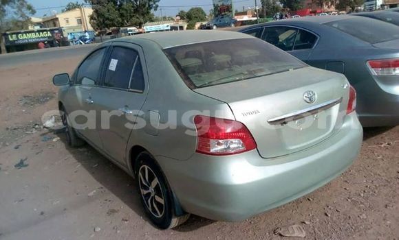 Acheter Occasion Voiture Toyota Yaris Gris à Ouagadougou, Burkina-Faso Acheter Occasion Voiture Toyota Yaris Gris à Ouagadougou, Burkina-Faso