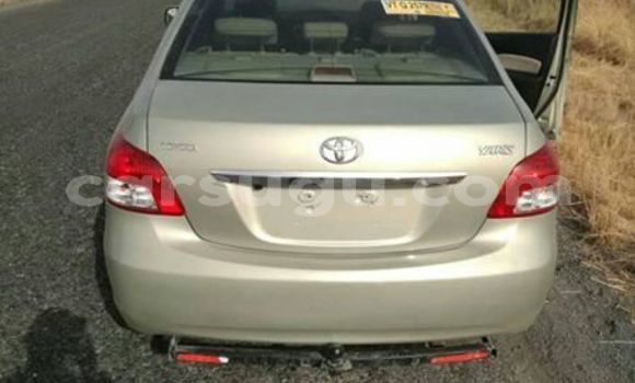 Acheter Occasion Voiture Toyota Yaris Gris à Ouagadougou, Burkina-Faso Acheter Occasion Voiture Toyota Yaris Gris à Ouagadougou, Burkina-Faso