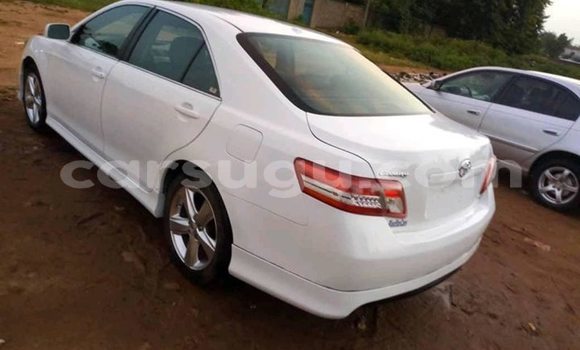 Acheter Occasion Voiture Toyota Camry Blanc à Ouagadougou, Burkina-Faso Acheter Occasion Voiture Toyota Camry Blanc à Ouagadougou, Burkina-Faso