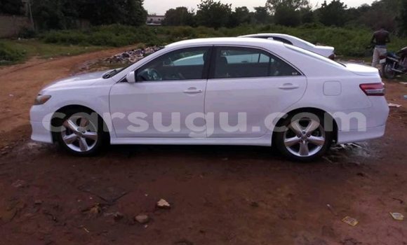 Acheter Occasion Voiture Toyota Camry Blanc à Ouagadougou, Burkina-Faso Acheter Occasion Voiture Toyota Camry Blanc à Ouagadougou, Burkina-Faso