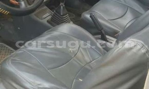 Acheter Occasion Voiture Toyota RAV4 Gris à Ouagadougou, Burkina-Faso Acheter Occasion Voiture Toyota RAV4 Gris à Ouagadougou, Burkina-Faso