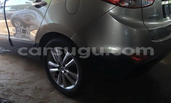 Acheter Occasion Voiture Hyundai ix35 Gris à Ouagadougou, Burkina-Faso Acheter Occasion Voiture Hyundai ix35 Gris à Ouagadougou, Burkina-Faso