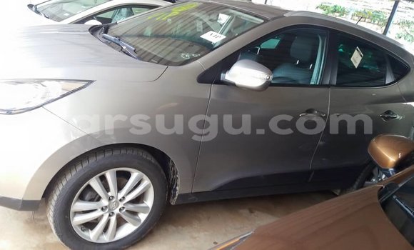 Acheter Occasion Voiture Hyundai ix35 Gris à Ouagadougou, Burkina-Faso Acheter Occasion Voiture Hyundai ix35 Gris à Ouagadougou, Burkina-Faso