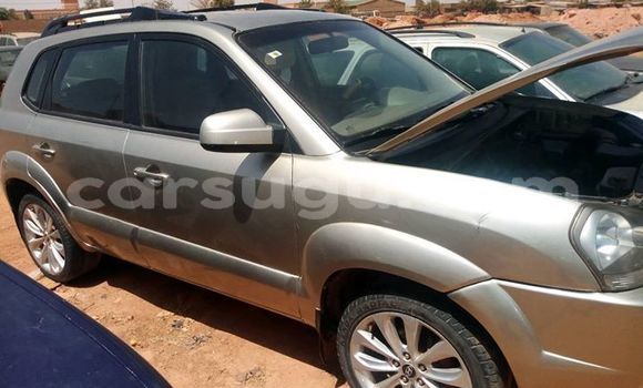 Acheter Occasion Voiture Hyundai Tucson Gris à Ouagadougou, Burkina-Faso Acheter Occasion Voiture Hyundai Tucson Gris à Ouagadougou, Burkina-Faso