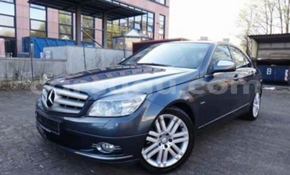 Acheter Occasion Voiture Mercedes-Benz C-klasse Noir à Ouagadougou, Burkina-Faso Acheter Occasion Voiture Mercedes-Benz C-klasse Noir à Ouagadougou, Burkina-Faso