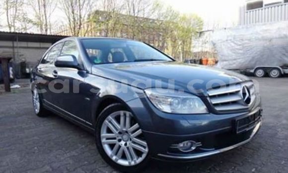 Acheter Occasion Voiture Mercedes-Benz C-klasse Noir à Ouagadougou, Burkina-Faso Acheter Occasion Voiture Mercedes-Benz C-klasse Noir à Ouagadougou, Burkina-Faso