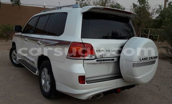 Acheter Neuf Voiture Toyota Land Cruiser Noir à Ouagadougou, Burkina-Faso Acheter Neuf Voiture Toyota Land Cruiser Noir à Ouagadougou, Burkina-Faso