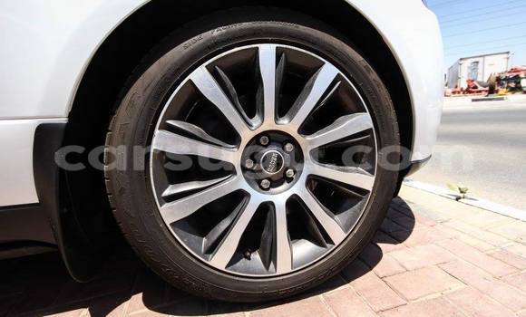 Acheter Neuf Voiture Land Rover Defender Noir à Ouagadougou, Burkina-Faso Acheter Neuf Voiture Land Rover Defender Noir à Ouagadougou, Burkina-Faso