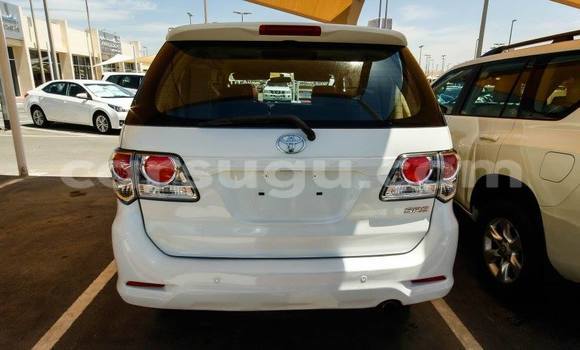 Acheter Occasion Voiture Toyota Fortuner Noir à Ouagadougou, Burkina-Faso Acheter Occasion Voiture Toyota Fortuner Noir à Ouagadougou, Burkina-Faso