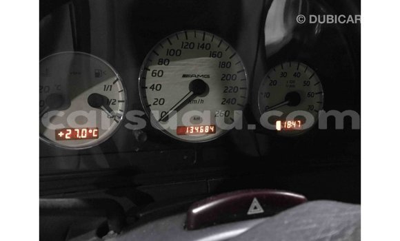 Acheter Import Voiture Mercedes-Benz 190 (W201) Other à Import - Dubai, Burkina-Faso Acheter Import Voiture Mercedes-Benz 190 (W201) Other à Import - Dubai, Burkina-Faso