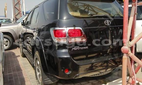 Acheter Neuf Voiture Toyota Fortuner Noir à Ouagadougou, Burkina-Faso Acheter Neuf Voiture Toyota Fortuner Noir à Ouagadougou, Burkina-Faso