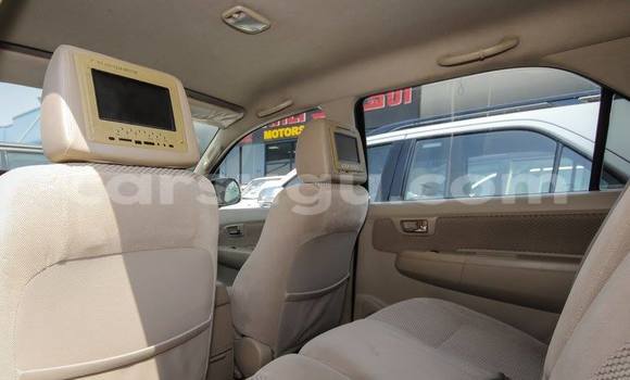 Acheter Neuf Voiture Toyota Fortuner Noir à Ouagadougou, Burkina-Faso Acheter Neuf Voiture Toyota Fortuner Noir à Ouagadougou, Burkina-Faso