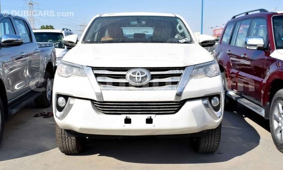 Acheter Import Voiture Toyota Fortuner Other à Import - Dubai, Burkina-Faso Acheter Import Voiture Toyota Fortuner Other à Import - Dubai, Burkina-Faso