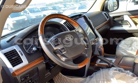 Sayi Imported Toyota Land Cruiser Other Mota in Import - Dubai a Burkina Faso Sayi Imported Toyota Land Cruiser Other Mota in Import - Dubai a Burkina Faso