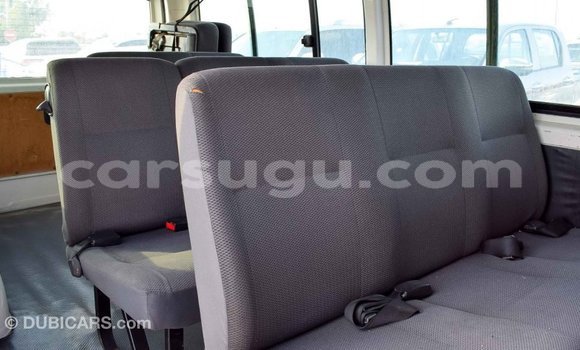 Sayi Imported Toyota Hiace Other Mota in Import - Dubai a Burkina Faso Sayi Imported Toyota Hiace Other Mota in Import - Dubai a Burkina Faso