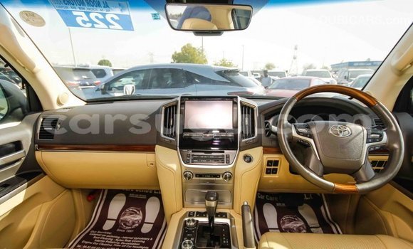 Sayi Imported Toyota Land Cruiser Other Mota in Import - Dubai a Burkina Faso Sayi Imported Toyota Land Cruiser Other Mota in Import - Dubai a Burkina Faso