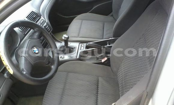 Acheter Occasion Voiture BMW 3–Series Noir à Ouagadougou, Burkina-Faso Acheter Occasion Voiture BMW 3–Series Noir à Ouagadougou, Burkina-Faso