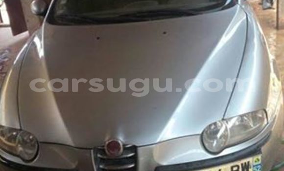 Sayi Na hannu Alfa Romeo 4C Azurfa Mota in Ouagadougou a Burkina Faso