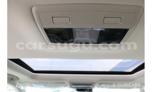 Sayi Imported Toyota Land Cruiser White Mota in Import - Dubai a Burkina Faso Sayi Imported Toyota Land Cruiser White Mota in Import - Dubai a Burkina Faso