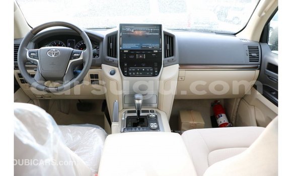 Sayi Imported Toyota Land Cruiser Black Mota in Import - Dubai a Burkina Faso Sayi Imported Toyota Land Cruiser Black Mota in Import - Dubai a Burkina Faso