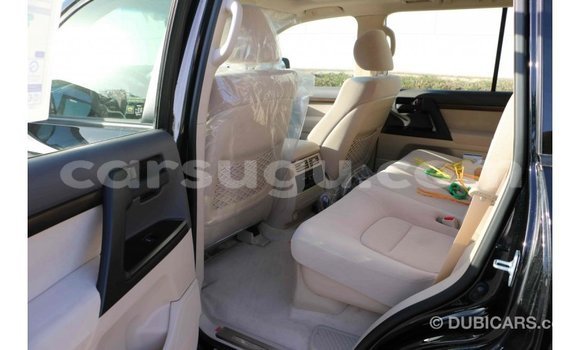 Sayi Imported Toyota Land Cruiser Black Mota in Import - Dubai a Burkina Faso Sayi Imported Toyota Land Cruiser Black Mota in Import - Dubai a Burkina Faso