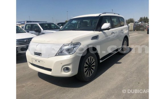 Acheter Import Voiture Nissan Patrol Blanc à Import - Dubai, Burkina-Faso Acheter Import Voiture Nissan Patrol Blanc à Import - Dubai, Burkina-Faso