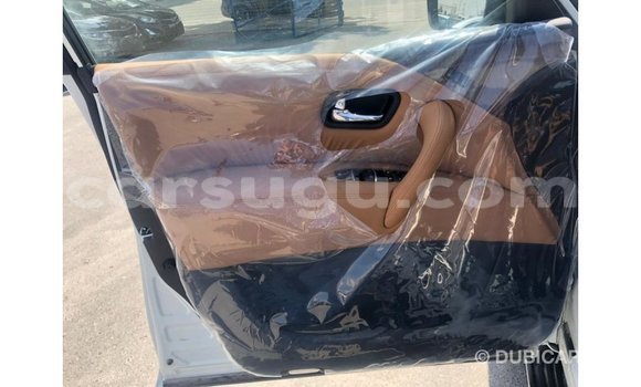 Acheter Import Voiture Nissan Patrol Blanc à Import - Dubai, Burkina-Faso Acheter Import Voiture Nissan Patrol Blanc à Import - Dubai, Burkina-Faso