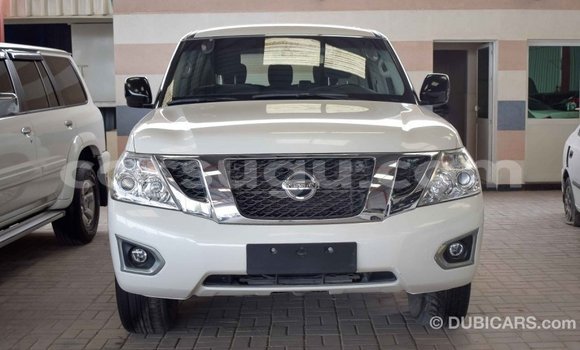 Acheter Import Voiture Nissan Patrol Blanc à Import - Dubai, Burkina-Faso Acheter Import Voiture Nissan Patrol Blanc à Import - Dubai, Burkina-Faso