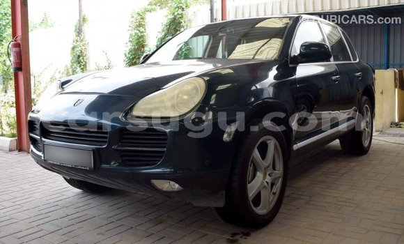 Acheter Import Voiture Porsche Cayenne Vert à Import - Dubai, Burkina-Faso Acheter Import Voiture Porsche Cayenne Vert à Import - Dubai, Burkina-Faso