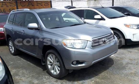 Acheter Occasion Voiture Toyota Highlander Autre à Ouagadougou, Burkina-Faso Acheter Occasion Voiture Toyota Highlander Autre à Ouagadougou, Burkina-Faso