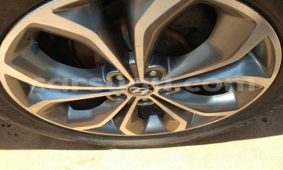 Acheter Occasion Voiture Hyundai Santa Fe Blanc à Ouagadougou, Burkina-Faso Acheter Occasion Voiture Hyundai Santa Fe Blanc à Ouagadougou, Burkina-Faso