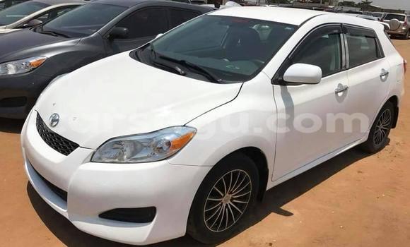 Acheter Occasion Voiture Toyota Matrix Blanc à Ouagadougou, Burkina-Faso Acheter Occasion Voiture Toyota Matrix Blanc à Ouagadougou, Burkina-Faso