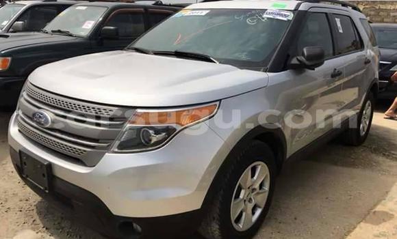 Acheter Occasion Voiture Ford Explorer Gris à Ouagadougou, Burkina-Faso Acheter Occasion Voiture Ford Explorer Gris à Ouagadougou, Burkina-Faso