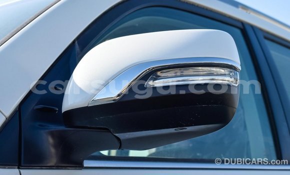Acheter Import Voiture Toyota Land Cruiser Blanc à Import - Dubai, Burkina-Faso Acheter Import Voiture Toyota Land Cruiser Blanc à Import - Dubai, Burkina-Faso