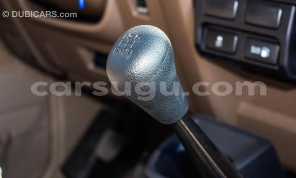 Acheter Import Voiture Toyota Land Cruiser Beige à Import - Dubai, Burkina-Faso Acheter Import Voiture Toyota Land Cruiser Beige à Import - Dubai, Burkina-Faso