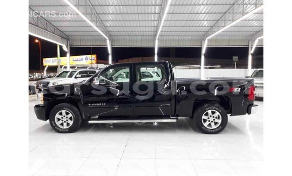 Acheter Import Voiture Chevrolet Silverado Noir à Import - Dubai, Burkina-Faso Acheter Import Voiture Chevrolet Silverado Noir à Import - Dubai, Burkina-Faso