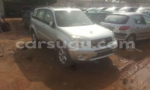Acheter Occasion Voiture Toyota RAV4 Gris à Bobo Dioulasso, Burkina-Faso Acheter Occasion Voiture Toyota RAV4 Gris à Bobo Dioulasso, Burkina-Faso