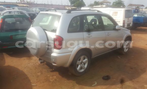 Acheter Occasion Voiture Toyota RAV4 Gris à Bobo Dioulasso, Burkina-Faso Acheter Occasion Voiture Toyota RAV4 Gris à Bobo Dioulasso, Burkina-Faso