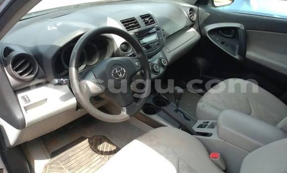 Acheter Occasion Voiture Toyota RAV4 Gris à Ouagadougou, Burkina-Faso Acheter Occasion Voiture Toyota RAV4 Gris à Ouagadougou, Burkina-Faso