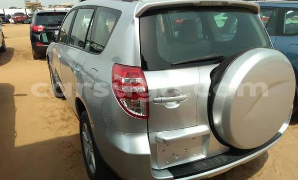 Acheter Occasion Voiture Toyota RAV4 Gris à Ouagadougou, Burkina-Faso Acheter Occasion Voiture Toyota RAV4 Gris à Ouagadougou, Burkina-Faso