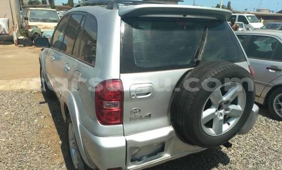 Acheter Occasion Voiture Toyota RAV4 Gris à Ouagadougou, Burkina-Faso Acheter Occasion Voiture Toyota RAV4 Gris à Ouagadougou, Burkina-Faso